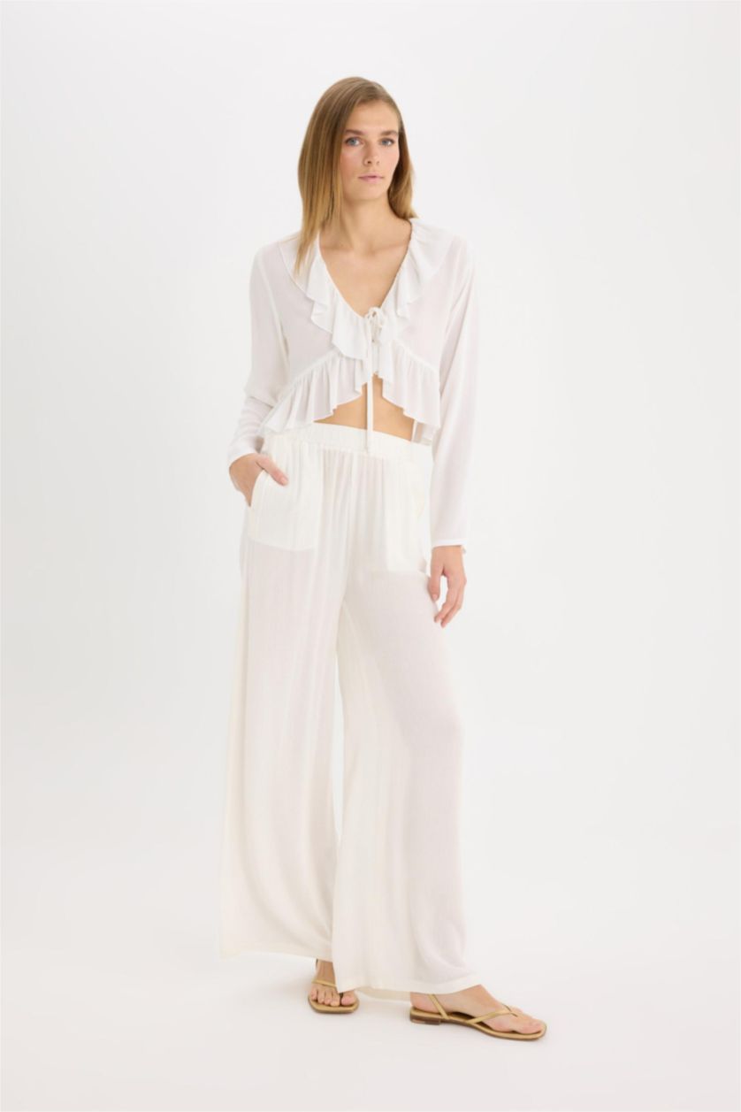 Woman White Wide Leg Double Pocket Crinkle Viscose Trousers
