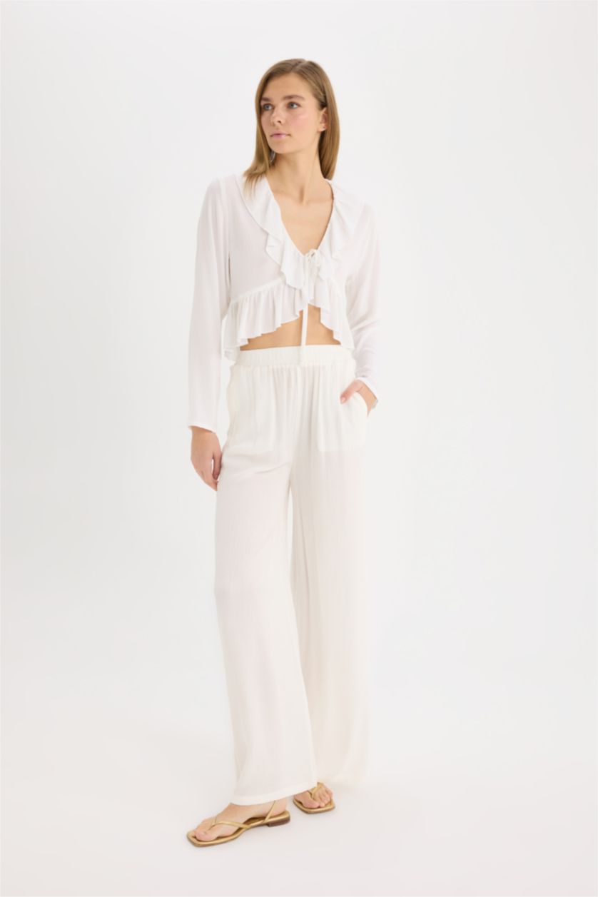 Woman White Wide Leg Double Pocket Crinkle Viscose Trousers