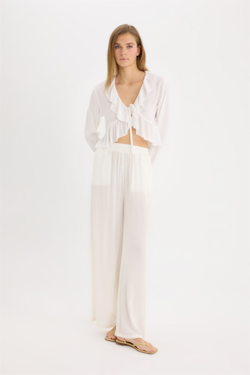 Woman White Wide Leg Double Pocket Crinkle Viscose Trousers