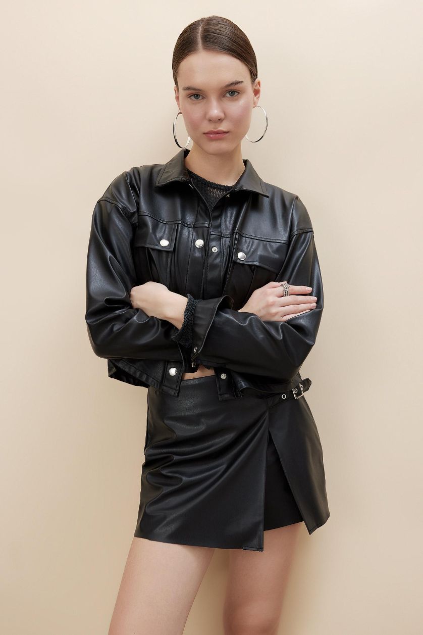 WOMAN Black Regular Fit Faux Leather Normal Waist Short