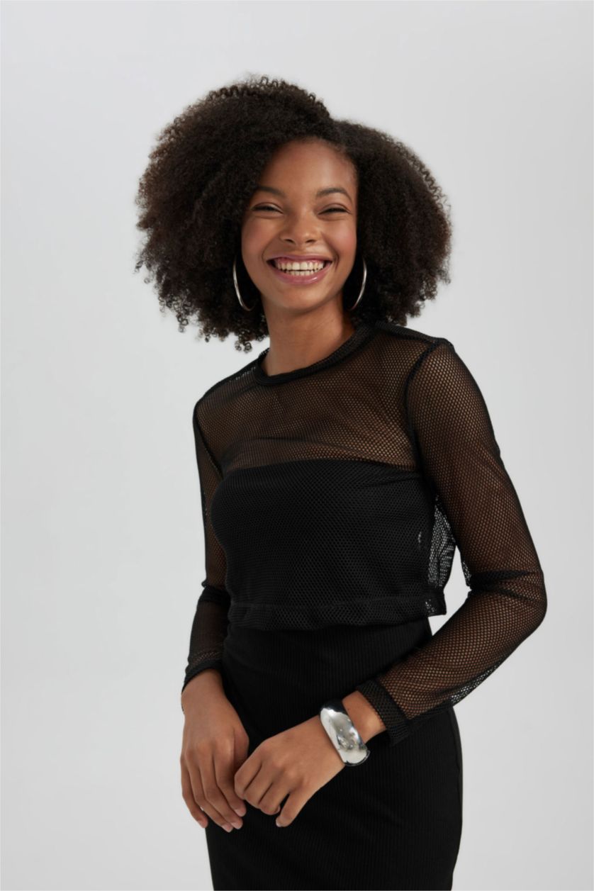 Kadın Siyah Fitted Crop Uzun Kollu File Tişört