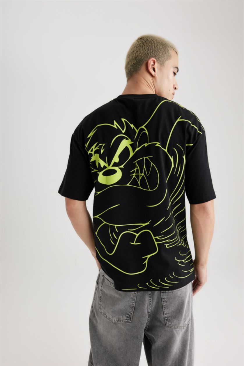 MAN Black Looney Tunes Comfort Fit Crew Neck Printed T-Shirt