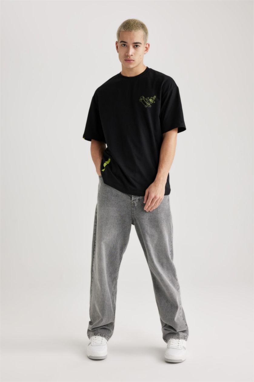 MAN Black Looney Tunes Comfort Fit Crew Neck Printed T-Shirt