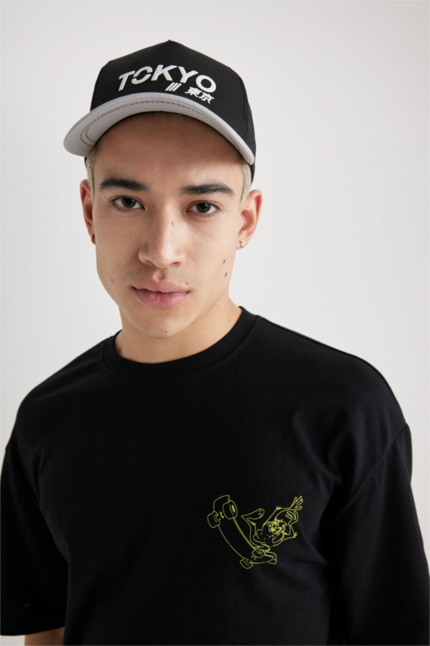 MAN Black Looney Tunes Comfort Fit Crew Neck Printed T-Shirt