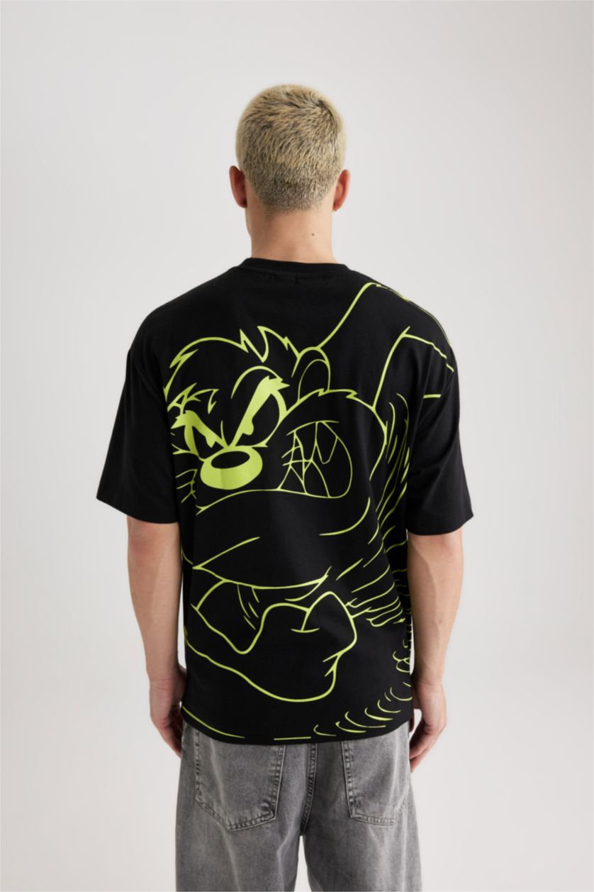 MAN Black Looney Tunes Comfort Fit Crew Neck Printed T-Shirt