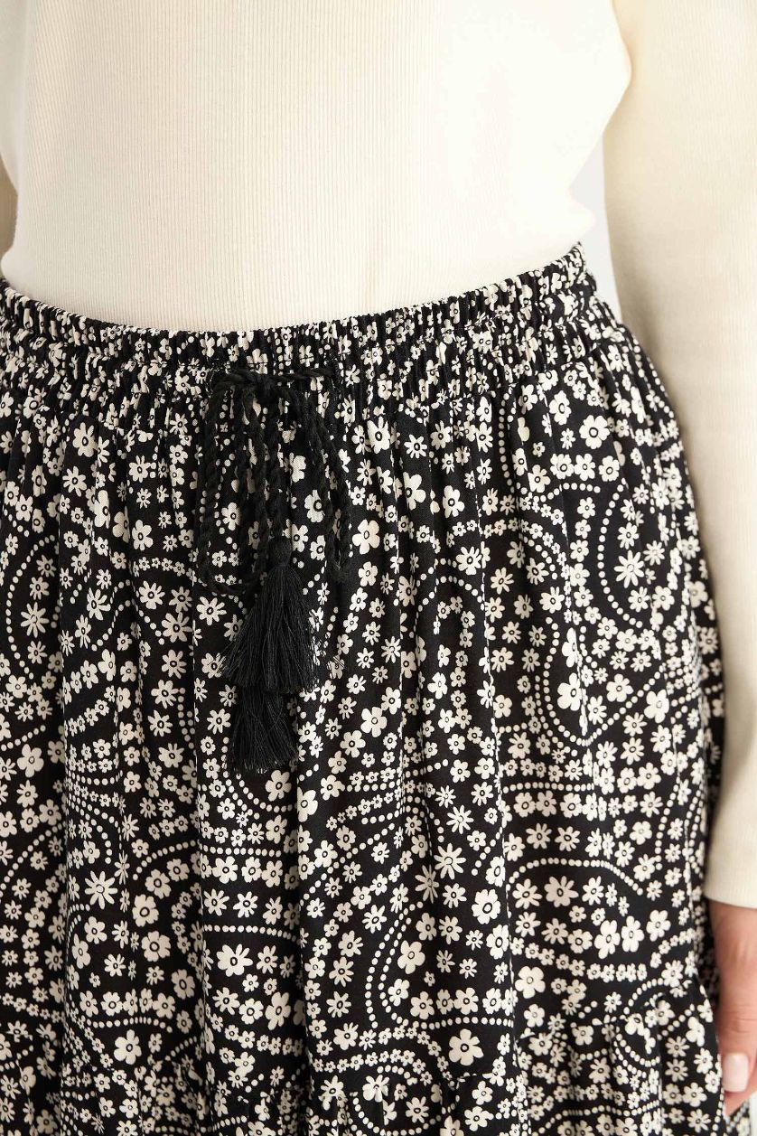 Kadın Siyah Beli Lastikli Desenli Kiloş Maxi Etek