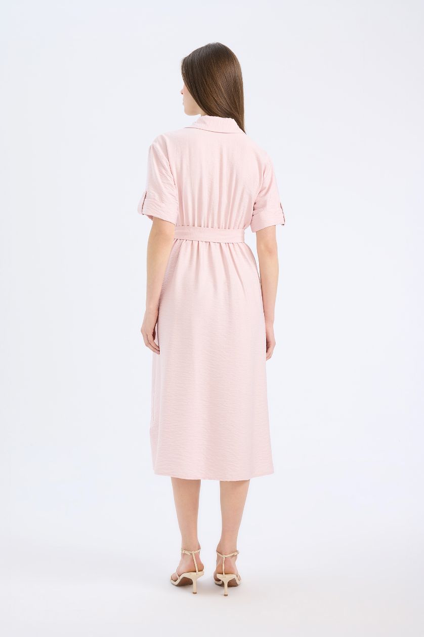 Kadın Açık Pembe Gömlek Yaka Kısa Kollu Kuşaklı Midi Elbise