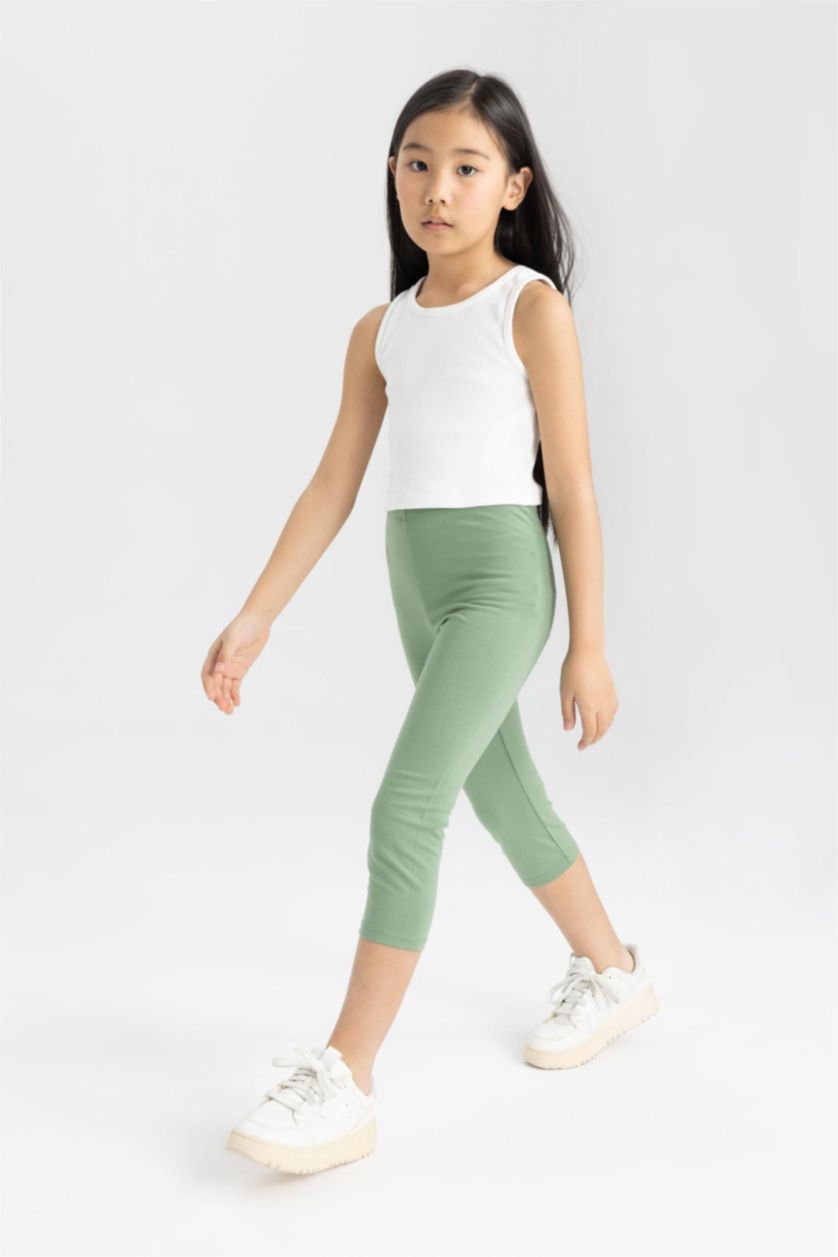 Girls & Teens Light Green Girl Capri Length Leggings