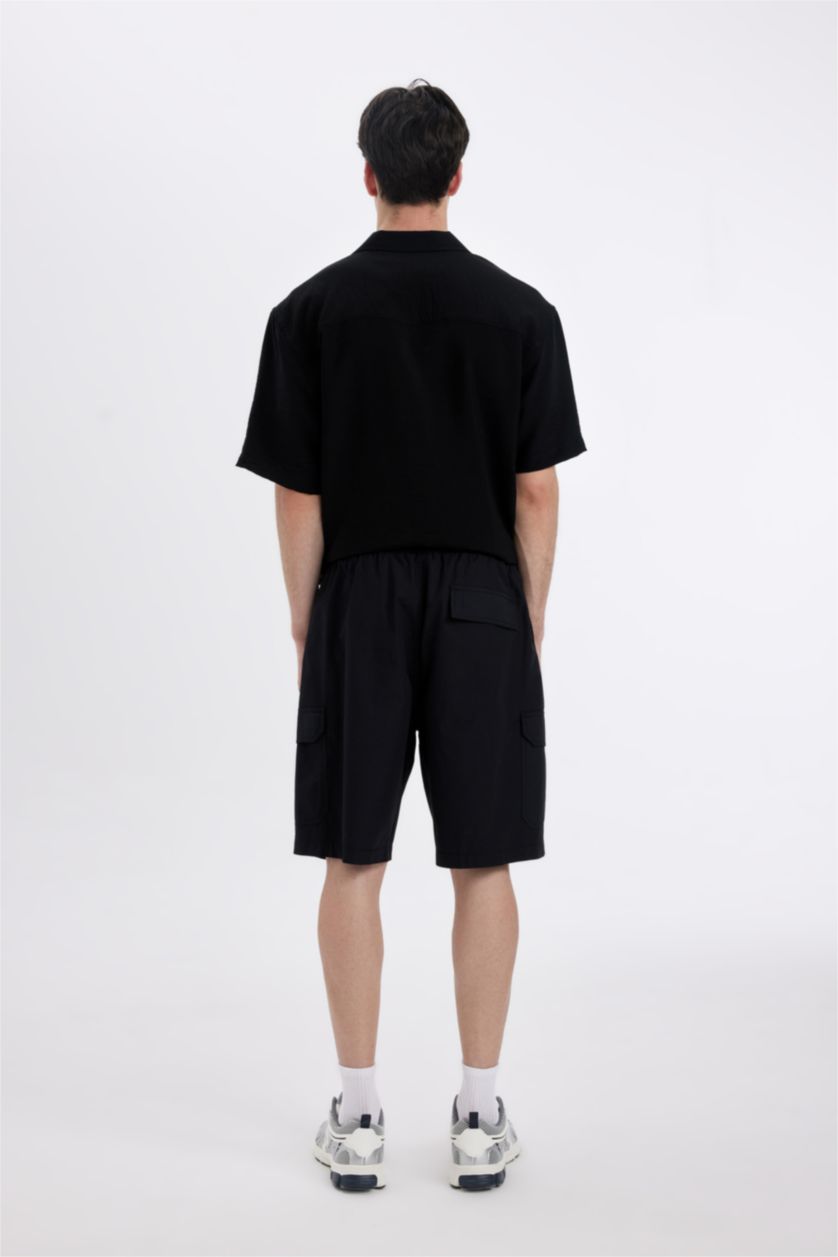 رجال أسود برمودا باراشوت قصة مريحة بجيب