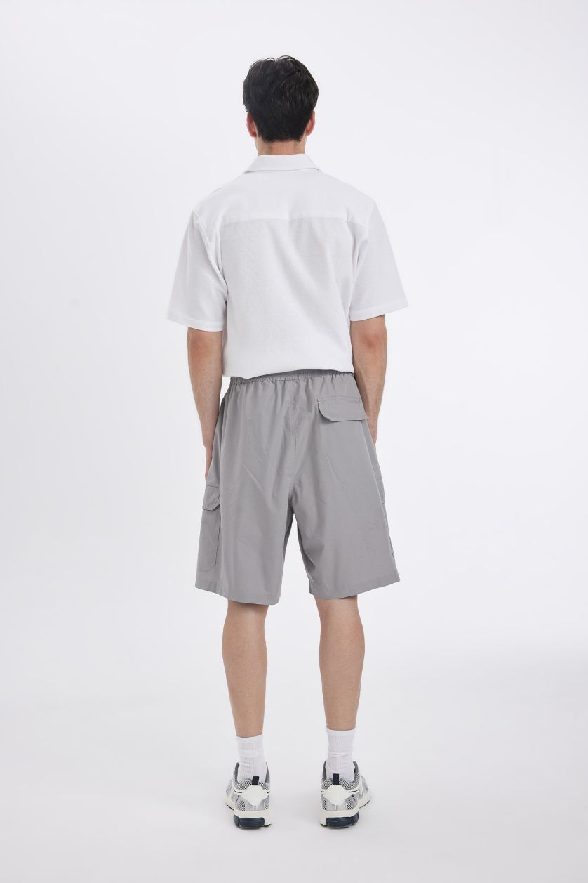 Erkek Gri Kargo Fit Paraşüt Bermuda Şort