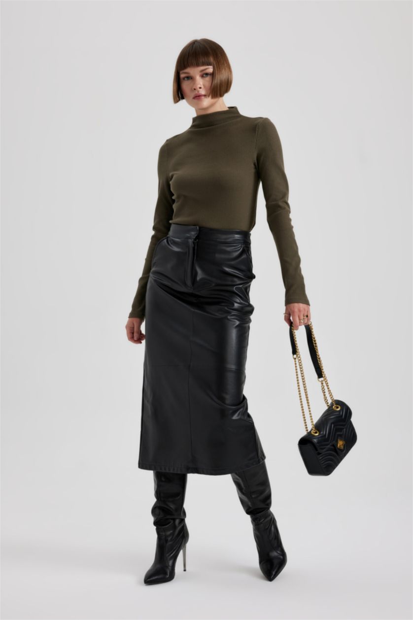 حريمي كاكي بلوزة كم طويل سليم فيت هاي كول