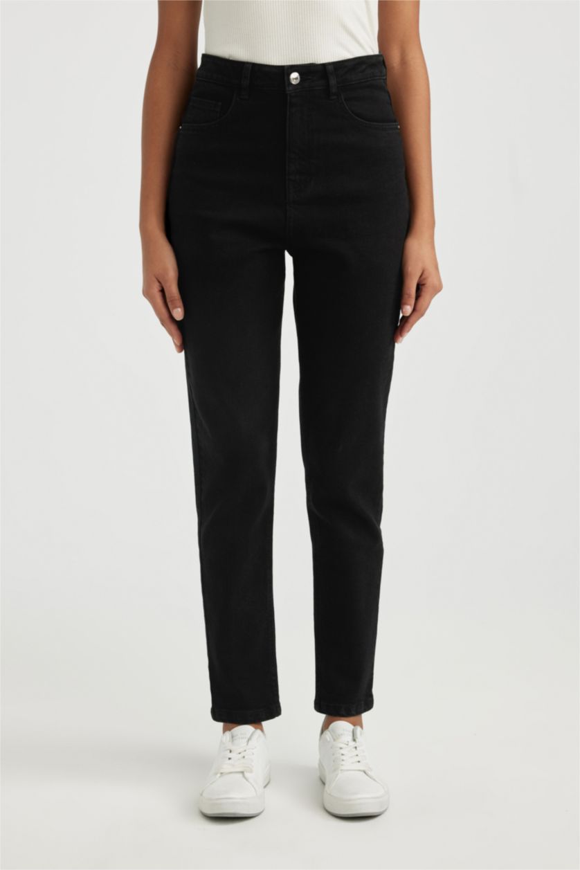 FEMME Noir Mom Jean Confortable à Taille Haute et Jambes Légèrement skinny Modèle Lina Comfort