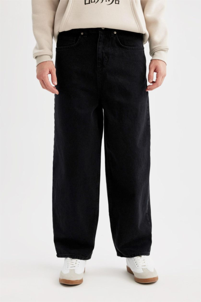 Man Black Wide Baggy Fit Jean Trousers