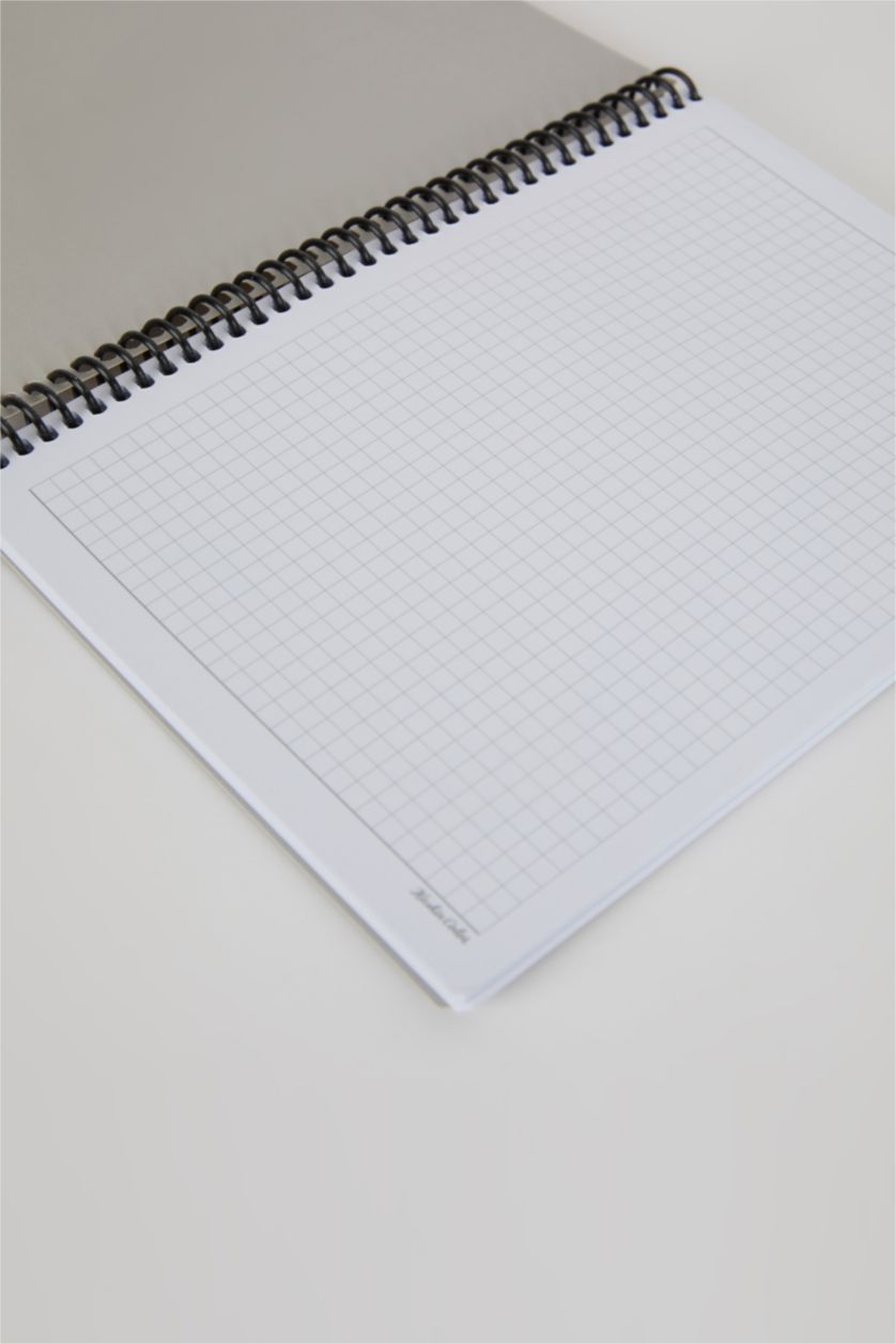 Kadın Gri Marvel Desenli Kareli Spiralli 16,5x22,5 cm Not Defteri
