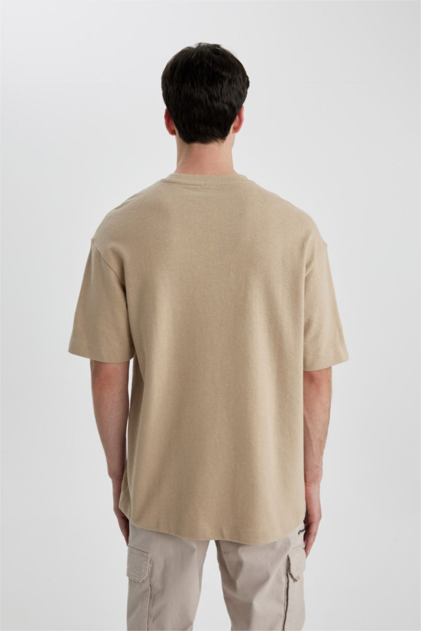 Erkek Bej Comfort Regular Fit Rahat Kalıp Bisiklet Yaka Baskılı Kısa Kollu Tişört