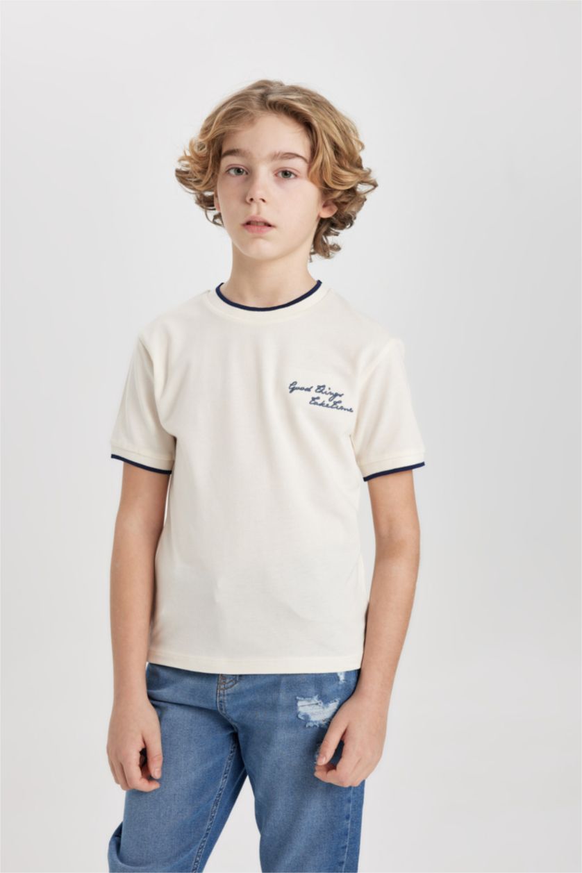 BOYS & TEENS White Boy Crew Neck Embroidered Pique Short Sleeve T-Shirt