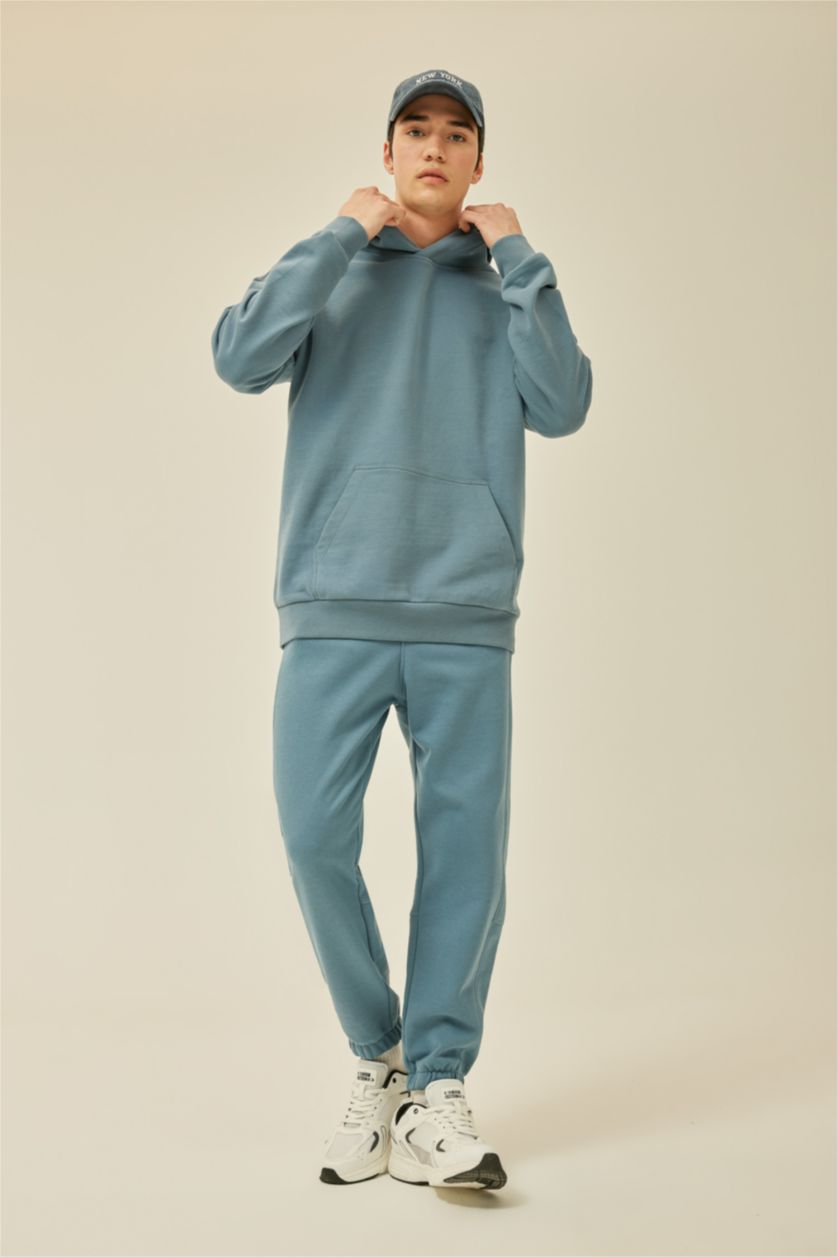 MAN Light Indigo Regular Fit With Pockets Trousers