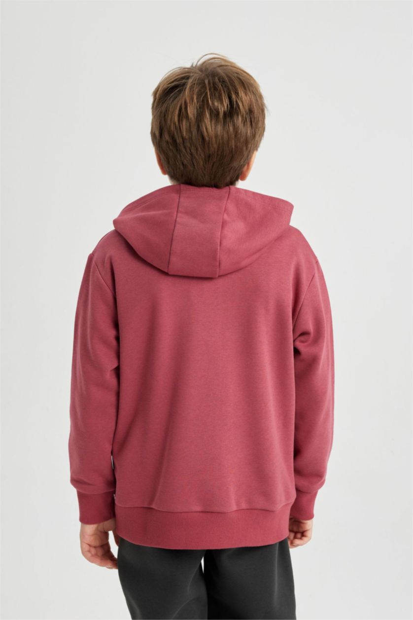 أولادي خمري فاتح سويت شيرت اولادي تقيل قصة عادية