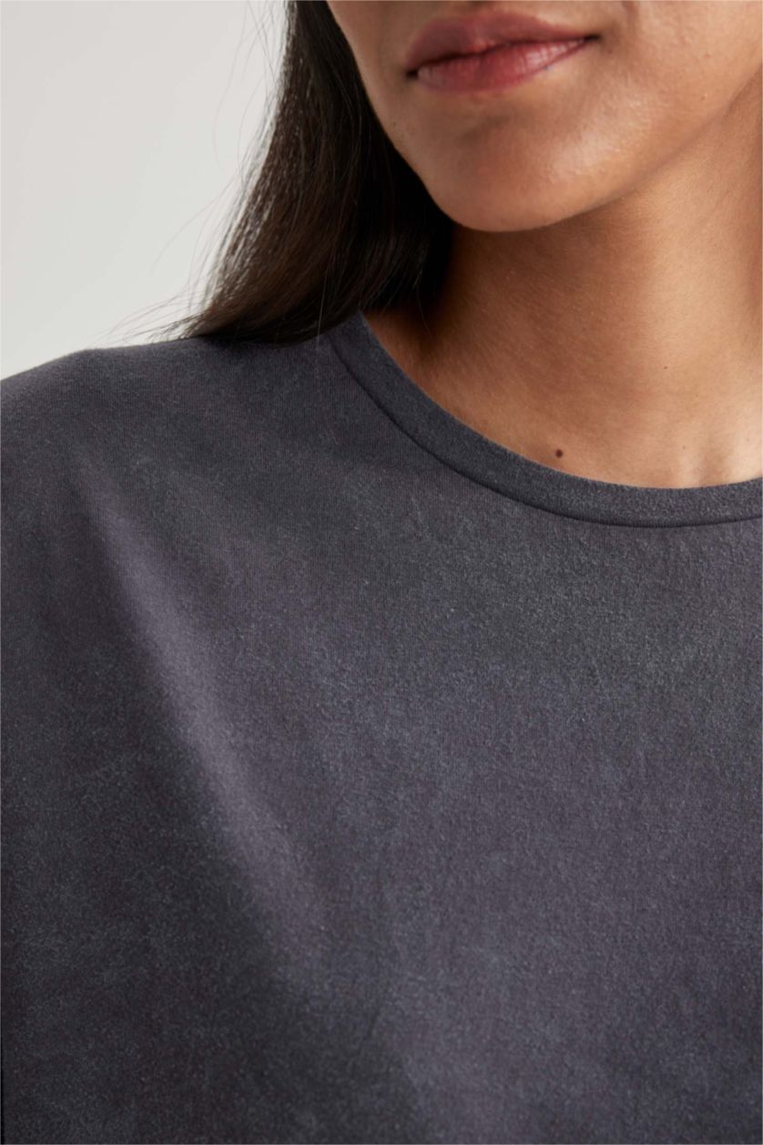 حريمي أنثرا تيشيرت نص كم اوفر سايز برقبة مستديرة