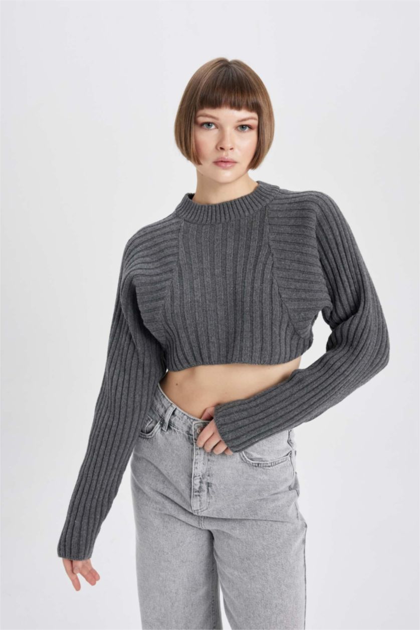 WOMAN Anthracite Crew Neck Crop Pullover