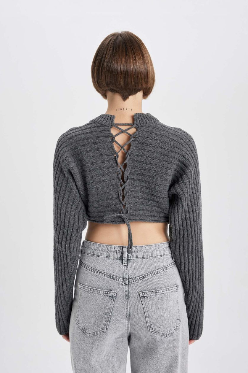 WOMAN Anthracite Crew Neck Crop Pullover