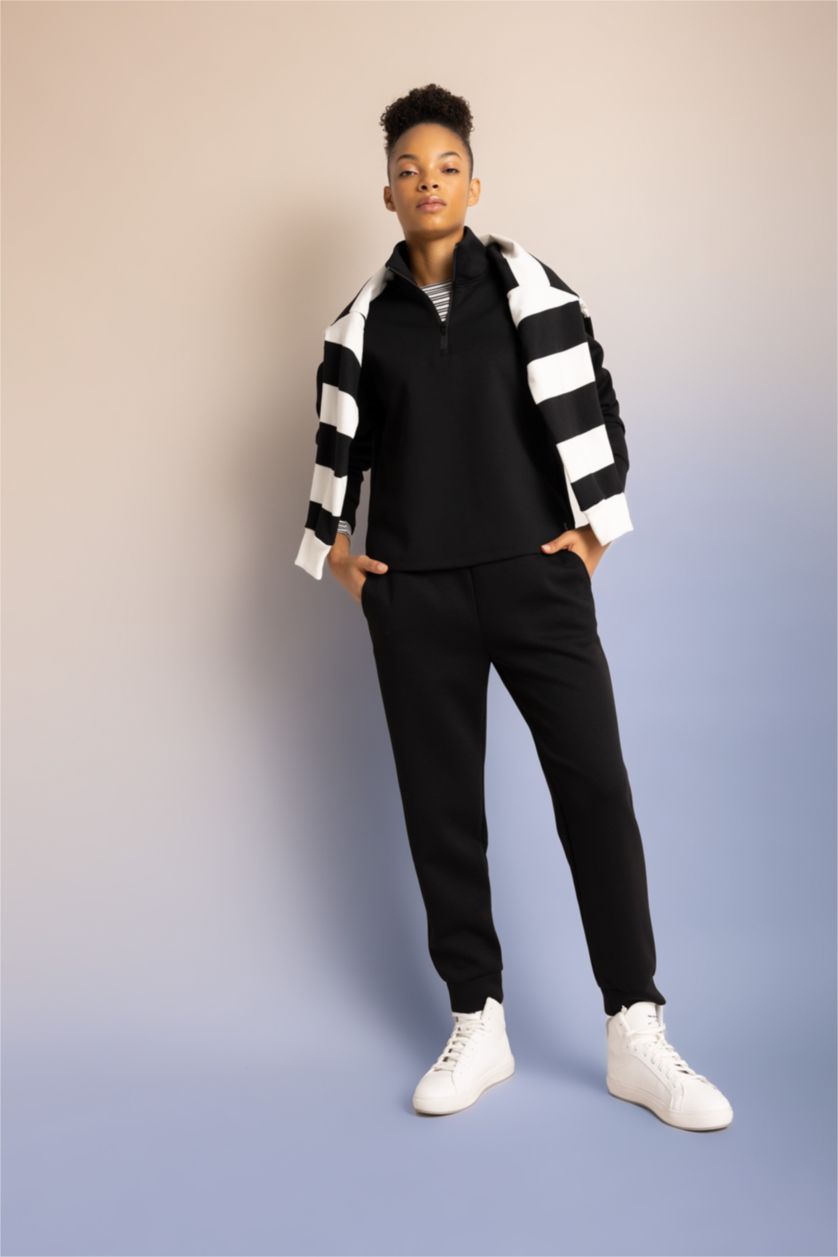 حريمي أسود بنطلون جوجر بريميوم قصة عادية من DeFactoFit