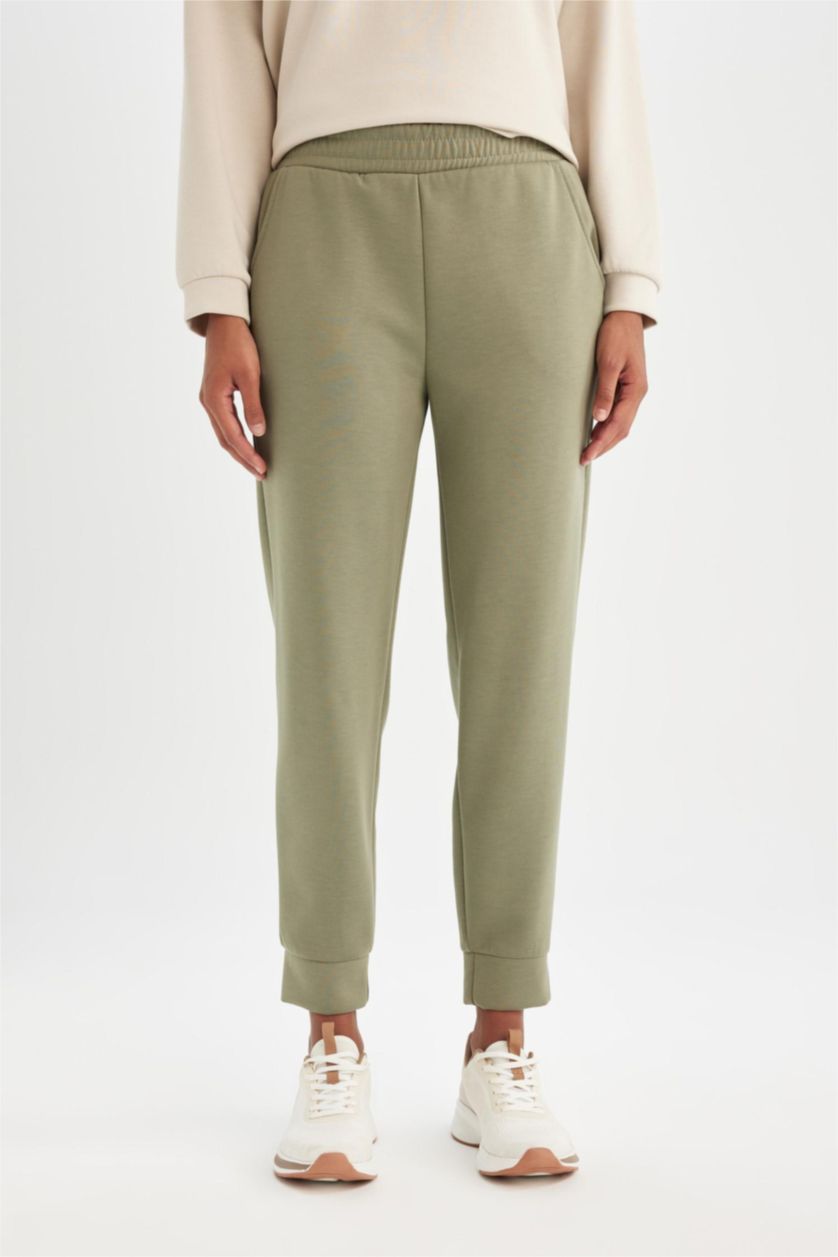 حريمي كاكي فاتح بنطلون جوجر بريميوم قصة عادية كاكي فاتح من DeFactoFit