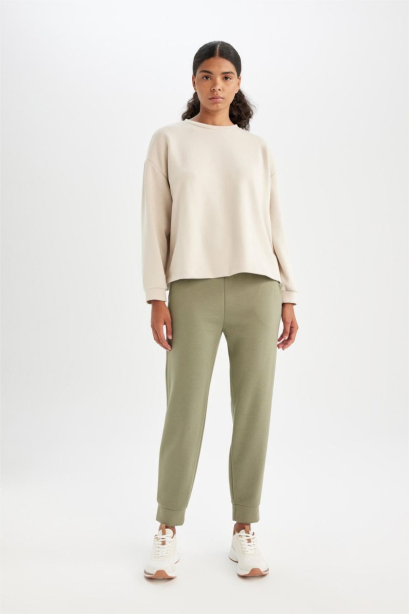 حريمي كاكي فاتح بنطلون جوجر بريميوم قصة عادية كاكي فاتح من DeFactoFit