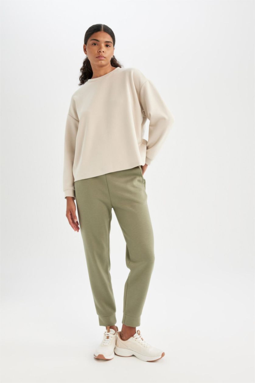 حريمي كاكي فاتح بنطلون جوجر بريميوم قصة عادية كاكي فاتح من DeFactoFit