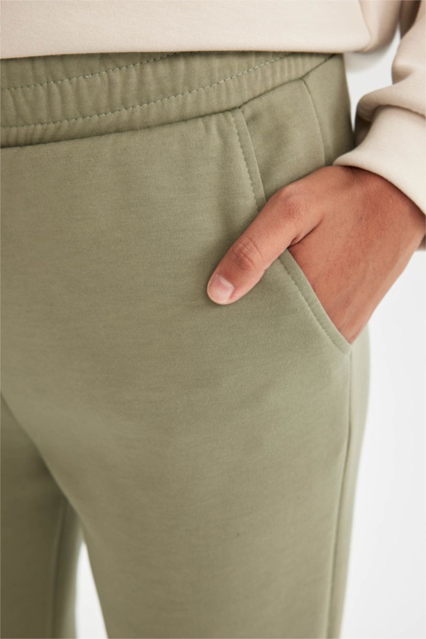 حريمي كاكي فاتح بنطلون جوجر بريميوم قصة عادية كاكي فاتح من DeFactoFit