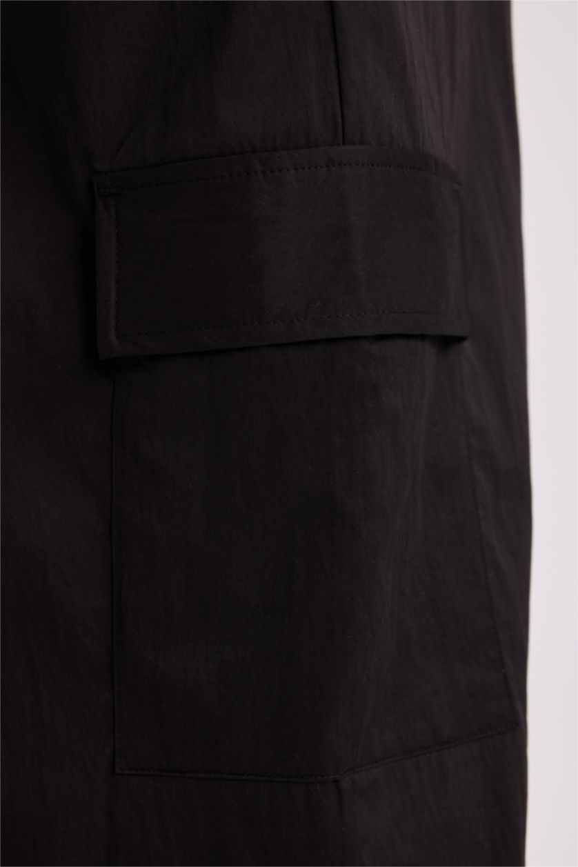 حريمي أسود بنطلون باراشوت اوفر سايز من DeFactoFit