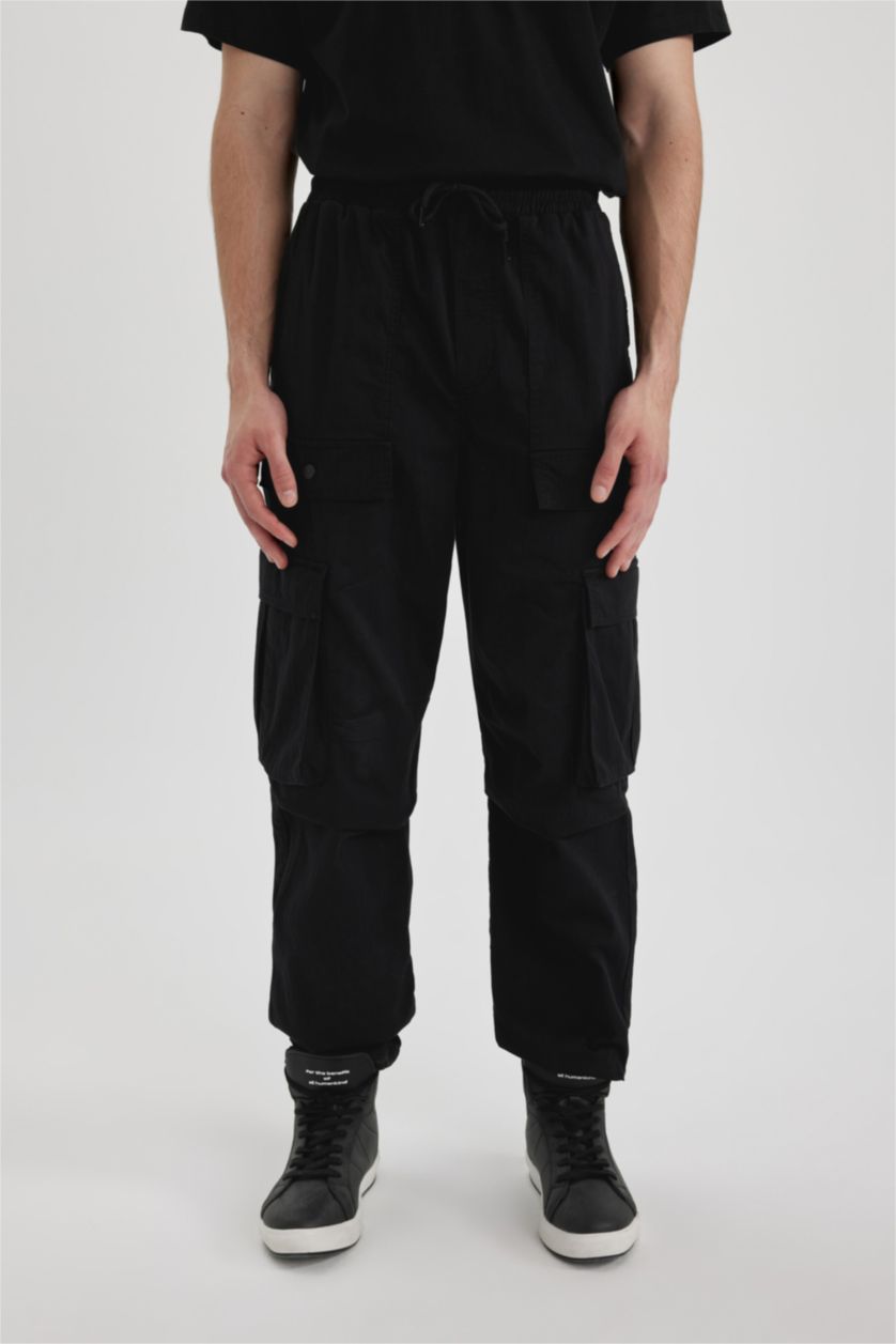 MAN Black Baggy Fit Regular Hem With Cargo Pocket Trousers