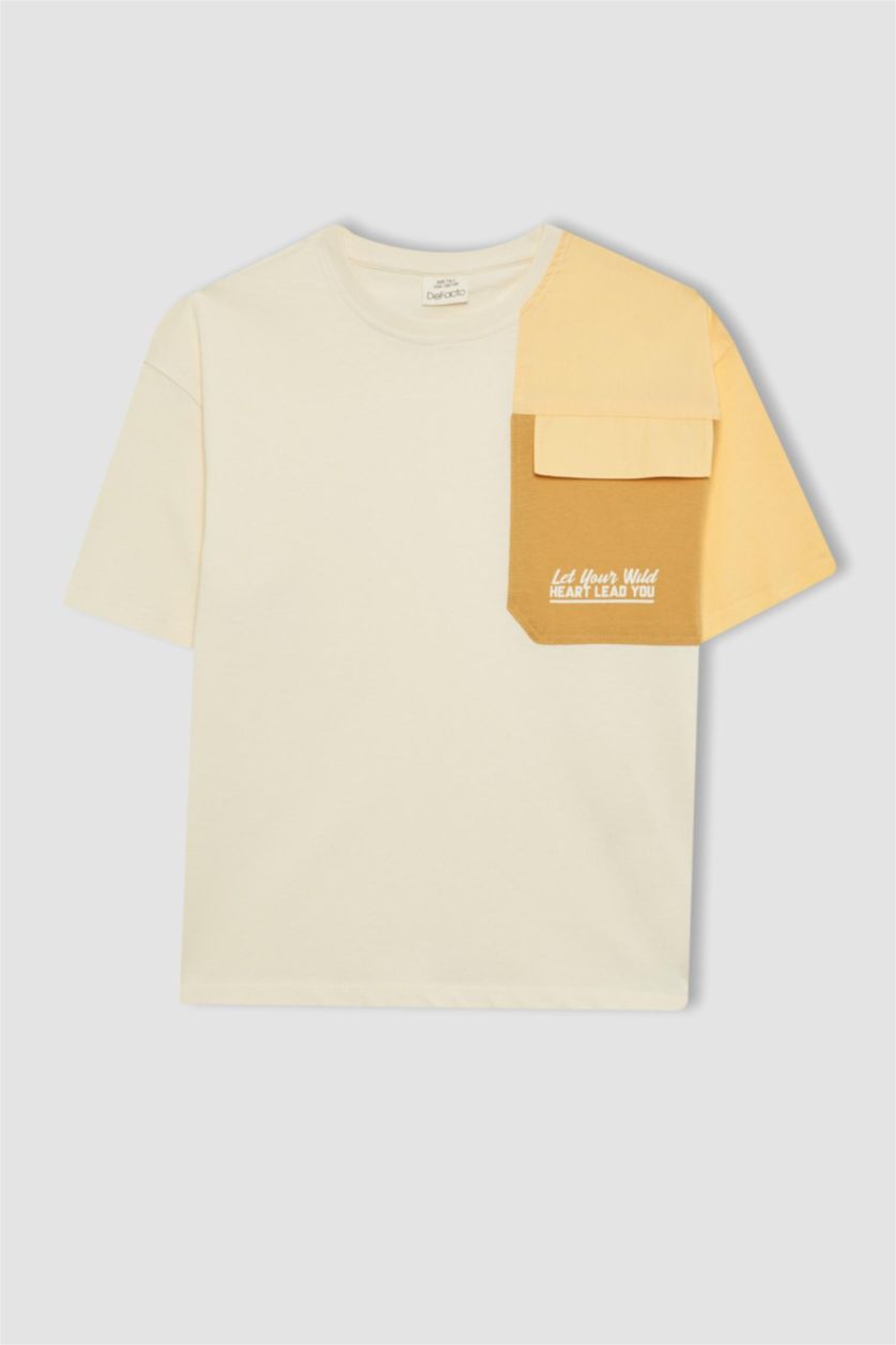 أولاد اللون الرملي تيشيرت نص كم ولادي واسع برقبة مستديرة وجيب