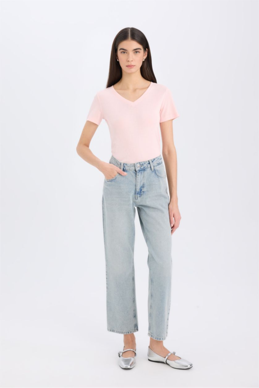 نساء زهري فاتح تيشيرت سادة مضلع قصة عادية بياخة V