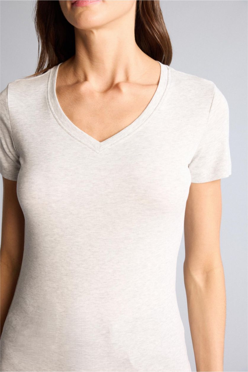 FEMME Gris T-shirt basique à col V et manches courtes Coupe régulière