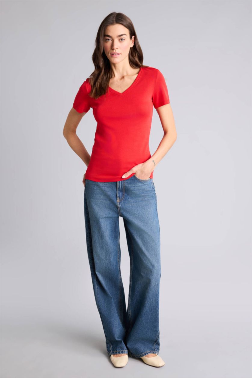 FEMME Rouge T-shirt basique à col V et manches courtes Coupe régulière