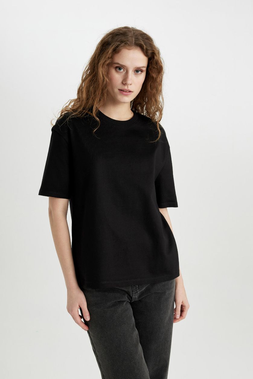 حريمي أسود تيشيرت نص كم قصة مريحة ممشط