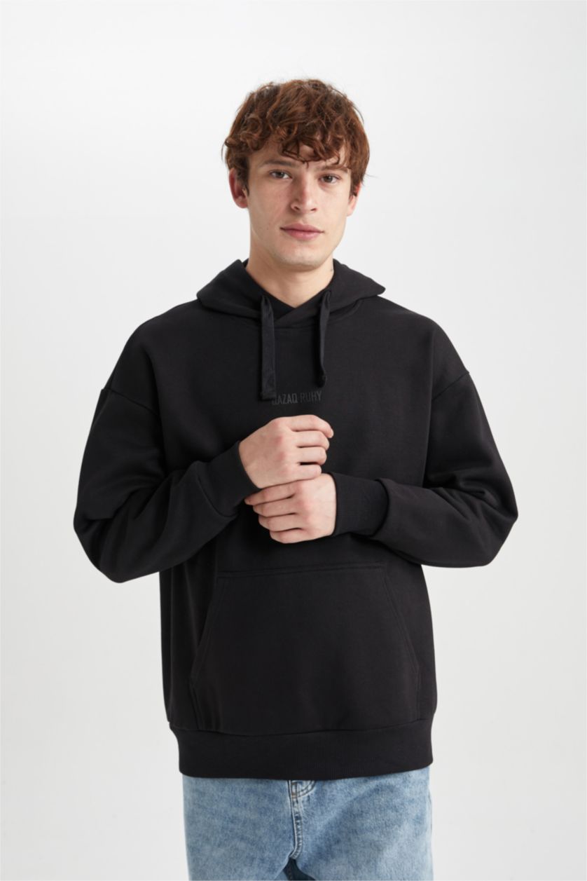Мужчины Черный Свитшот оверсайз с капюшоном