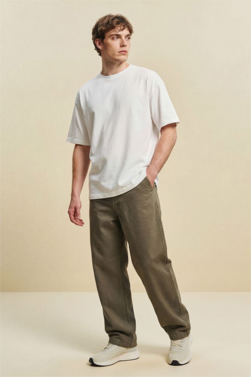 Man White Oversize Crew Neck Short Sleeve T-Shirt