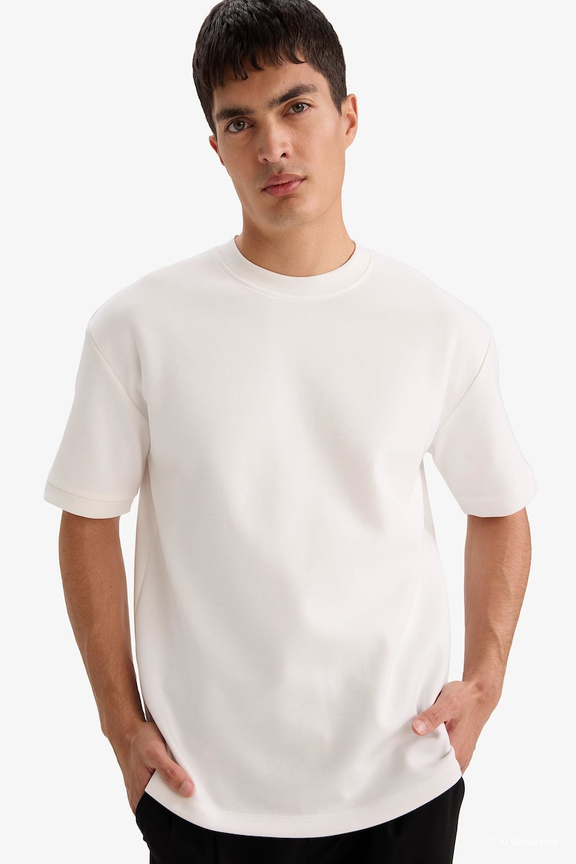 Erkek Beyaz Kırışmaz Oversize Basic Tişört