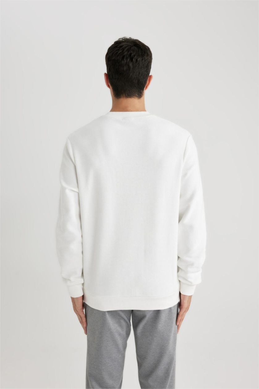 رجال اوف وايت سويت شيرت محكم قصة عادية بياخة مستديرة