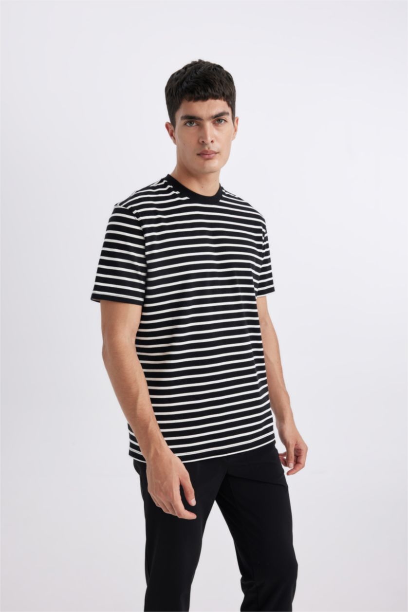 MAN Black Regular Fit Crew Neck Striped T-Shirt