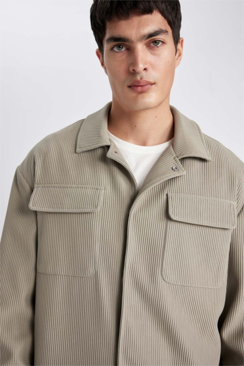 Erkek Açık Haki Relax Fit Gömlek Yaka Pilise Çıtçıtlı Cepli Gömlek Ceket