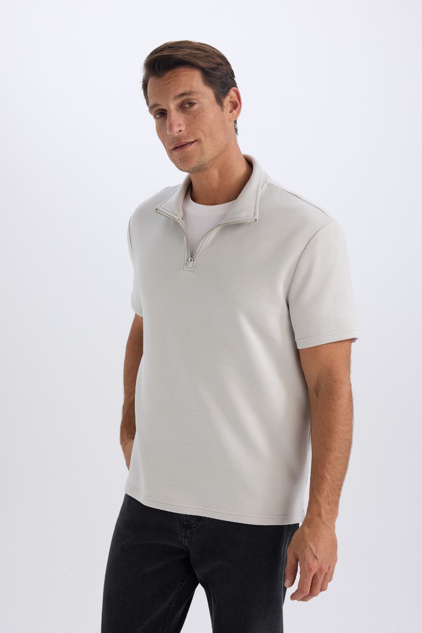HOMME Gris Clair T-shirt à col montant zippé et manches courtes Coupe régulière