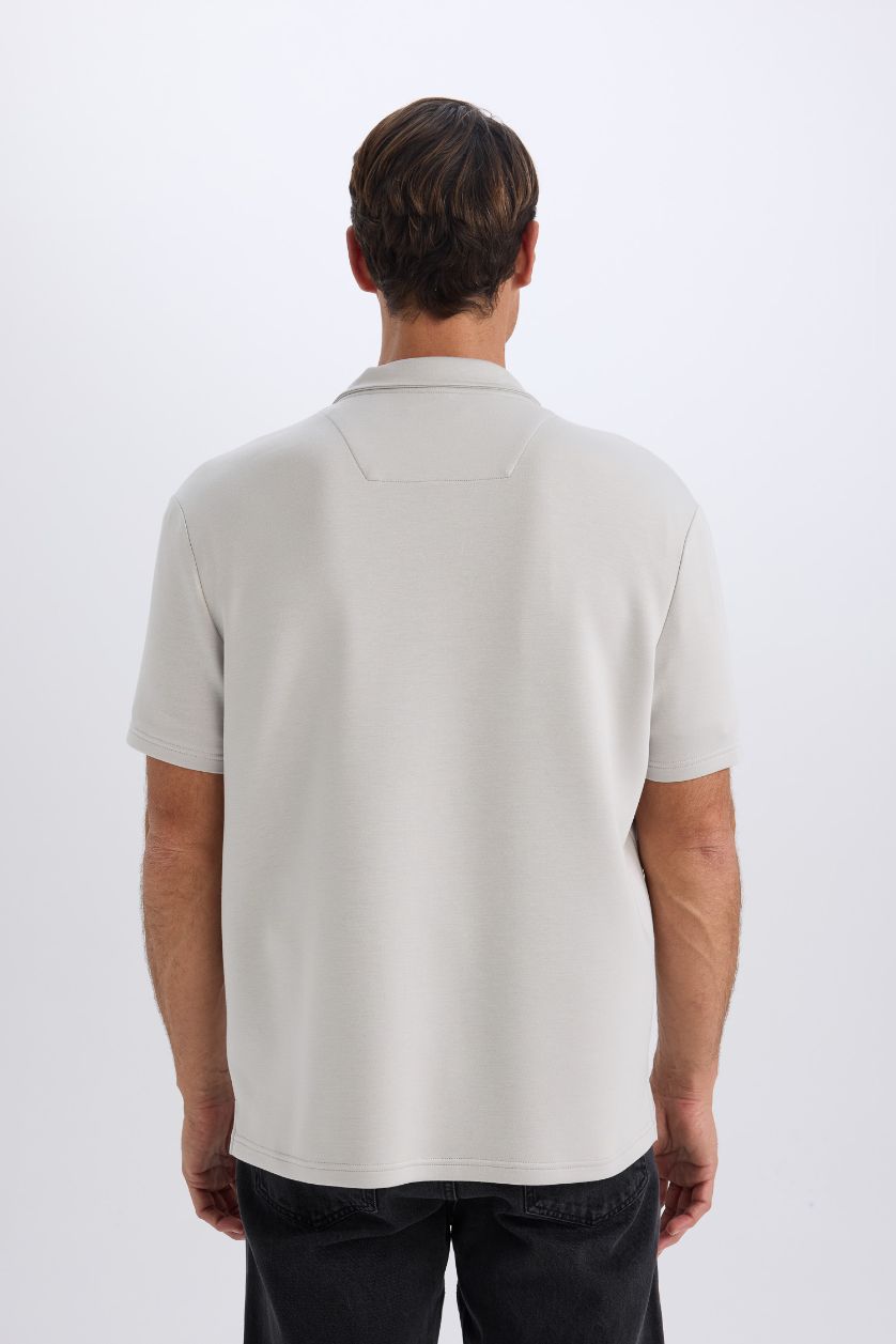 HOMME Gris Clair T-shirt à col montant zippé et manches courtes Coupe régulière