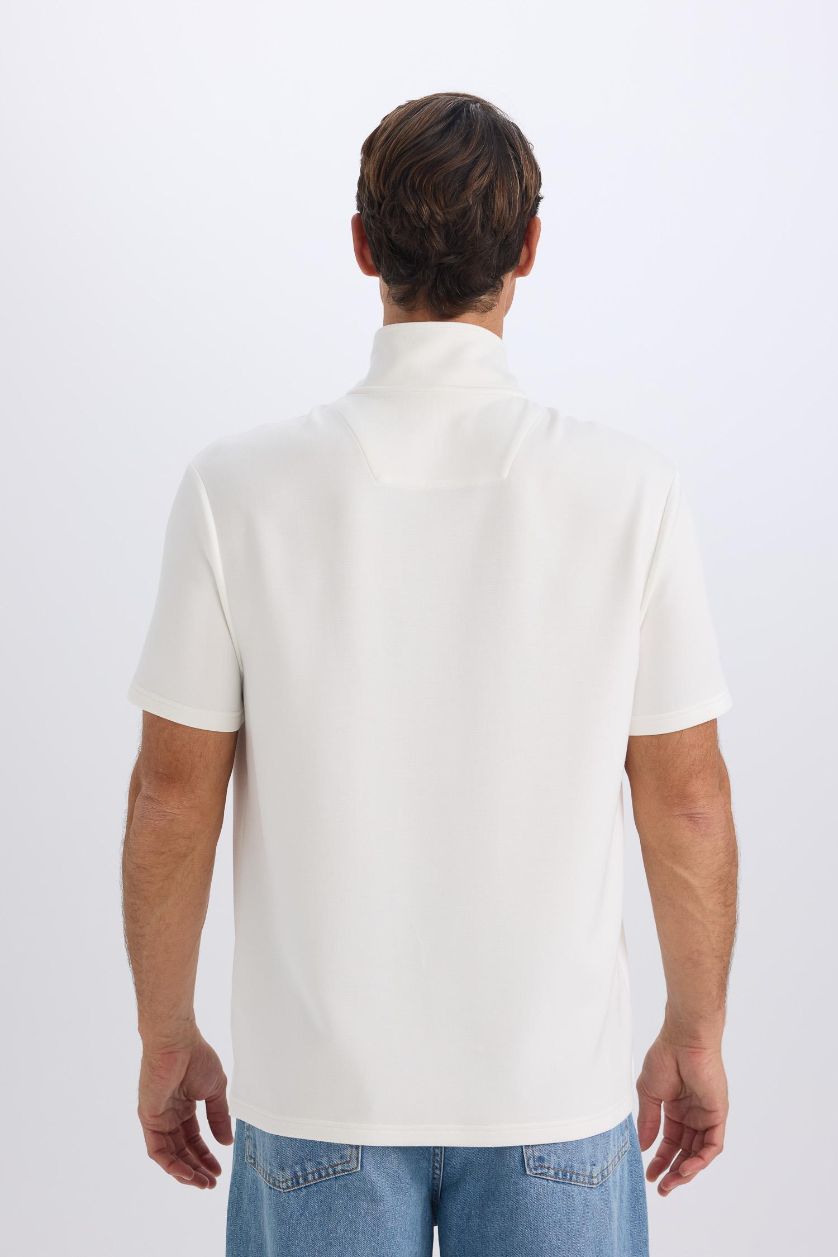 MAN White Regular Fit Stand Collar Short Sleeve Heavy Fabric T-Shirt
