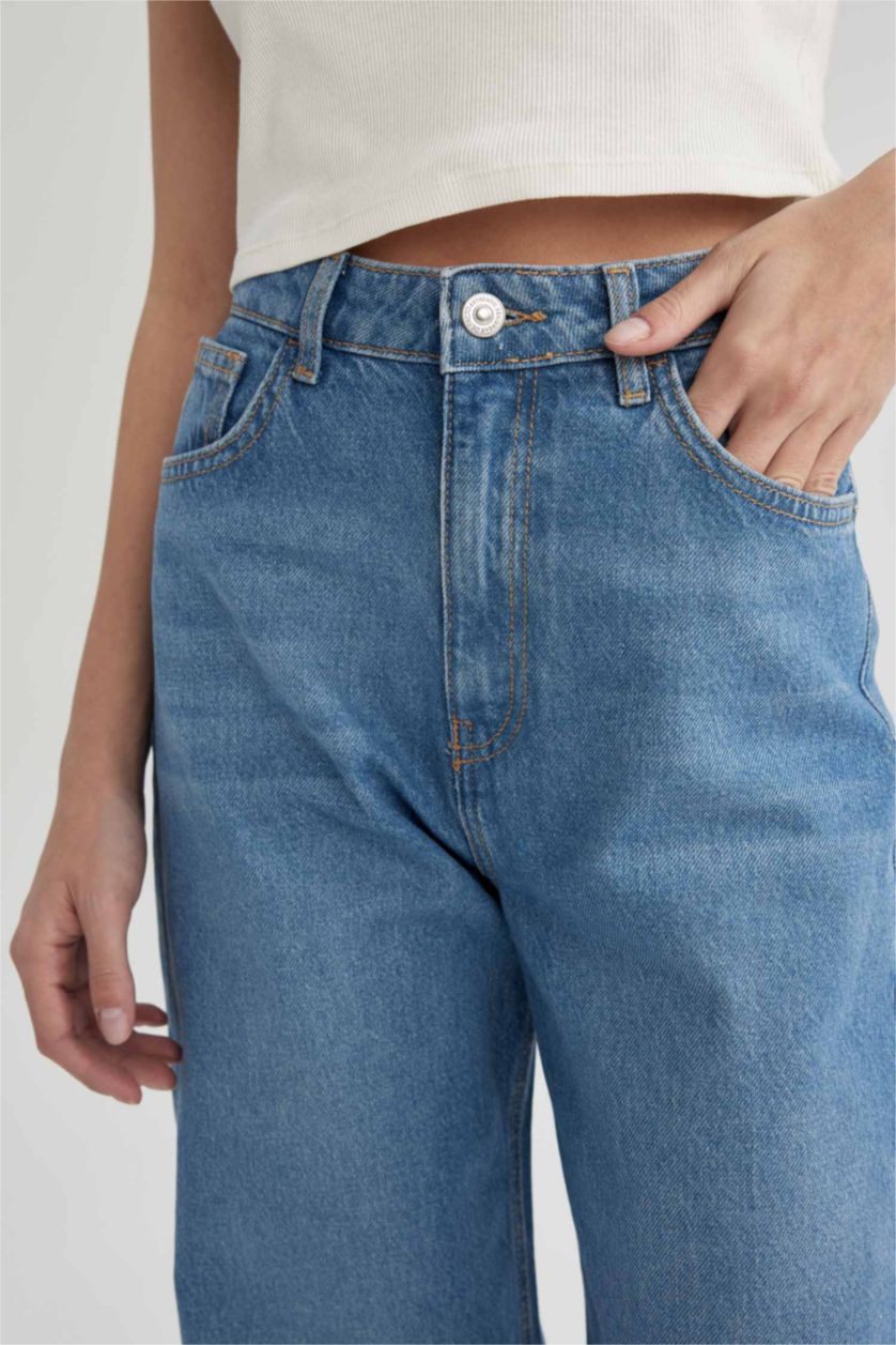 نساء أزرق بنطرون جينز وايد ليج برجل واسع وحافة ممزقة