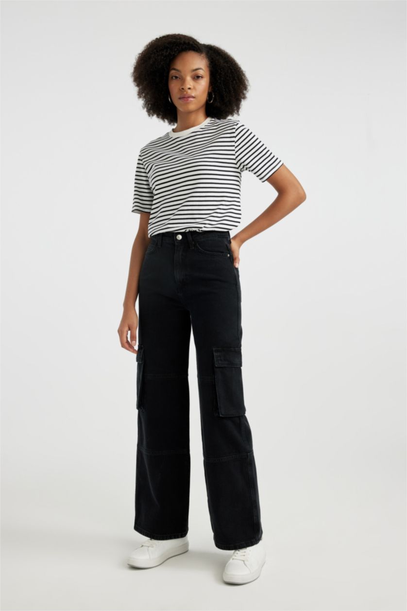 حريمي أسود بنطلون جينز كارجو قصة مستقيمة وخصر عالي