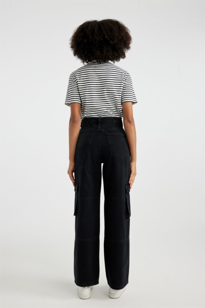 حريمي أسود بنطلون جينز كارجو قصة مستقيمة وخصر عالي