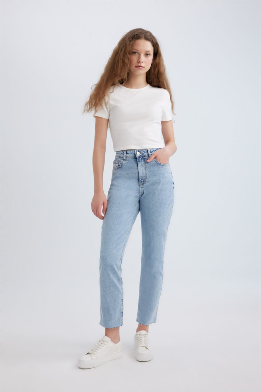 نساء أزرق فاتح بنطلون جينز فينتج بقصة مستقيمة وخصر عالي وحافة ممزقة